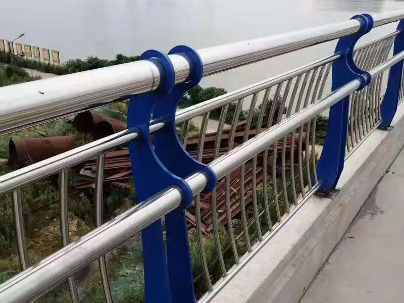 不銹鋼復合管護欄