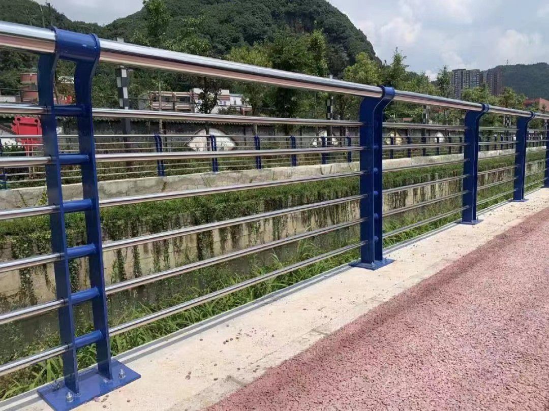 橋梁護欄